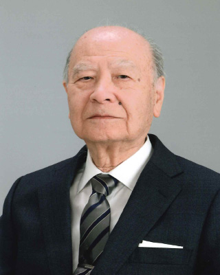 守岡輝