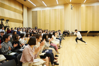 学生を盛り上げる！