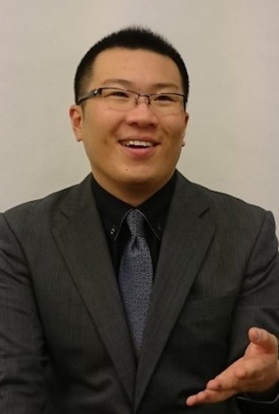 白岩優拓氏